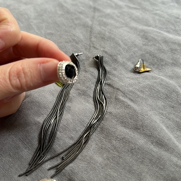 Set of Earnings. - Picture 3 of 9